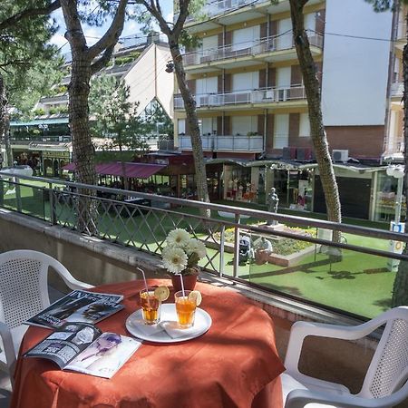 Hotel Colombo Riccione Eksteriør bilde