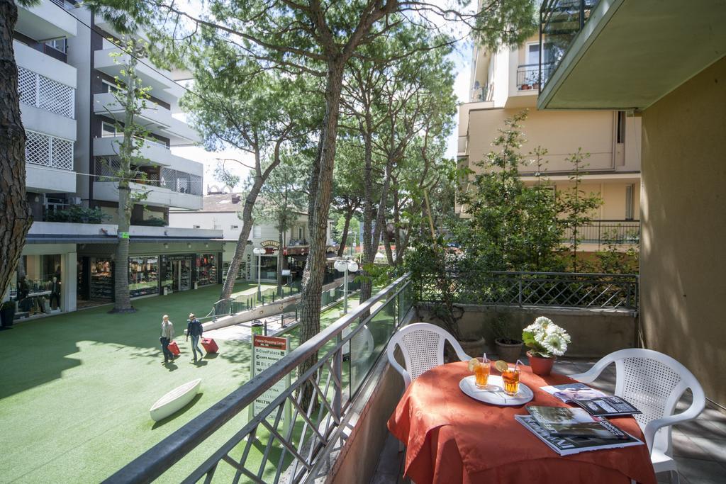 Hotel Colombo Riccione Eksteriør bilde