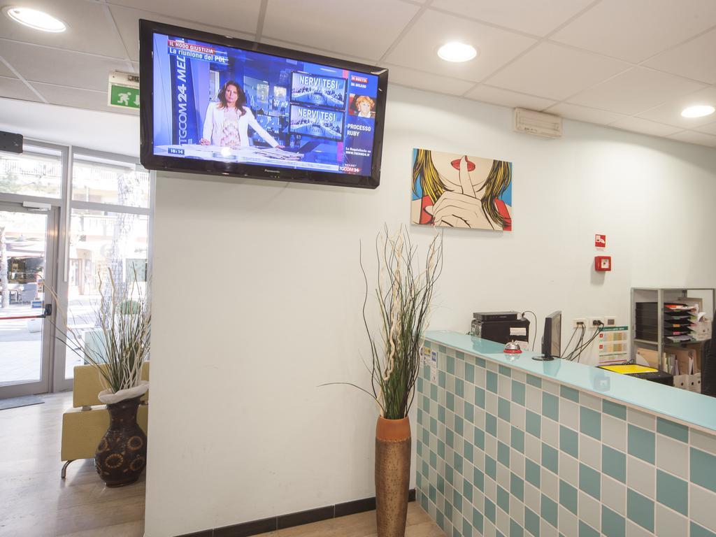 Hotel Colombo Riccione Eksteriør bilde